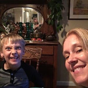 Meet your Posher, Lisa